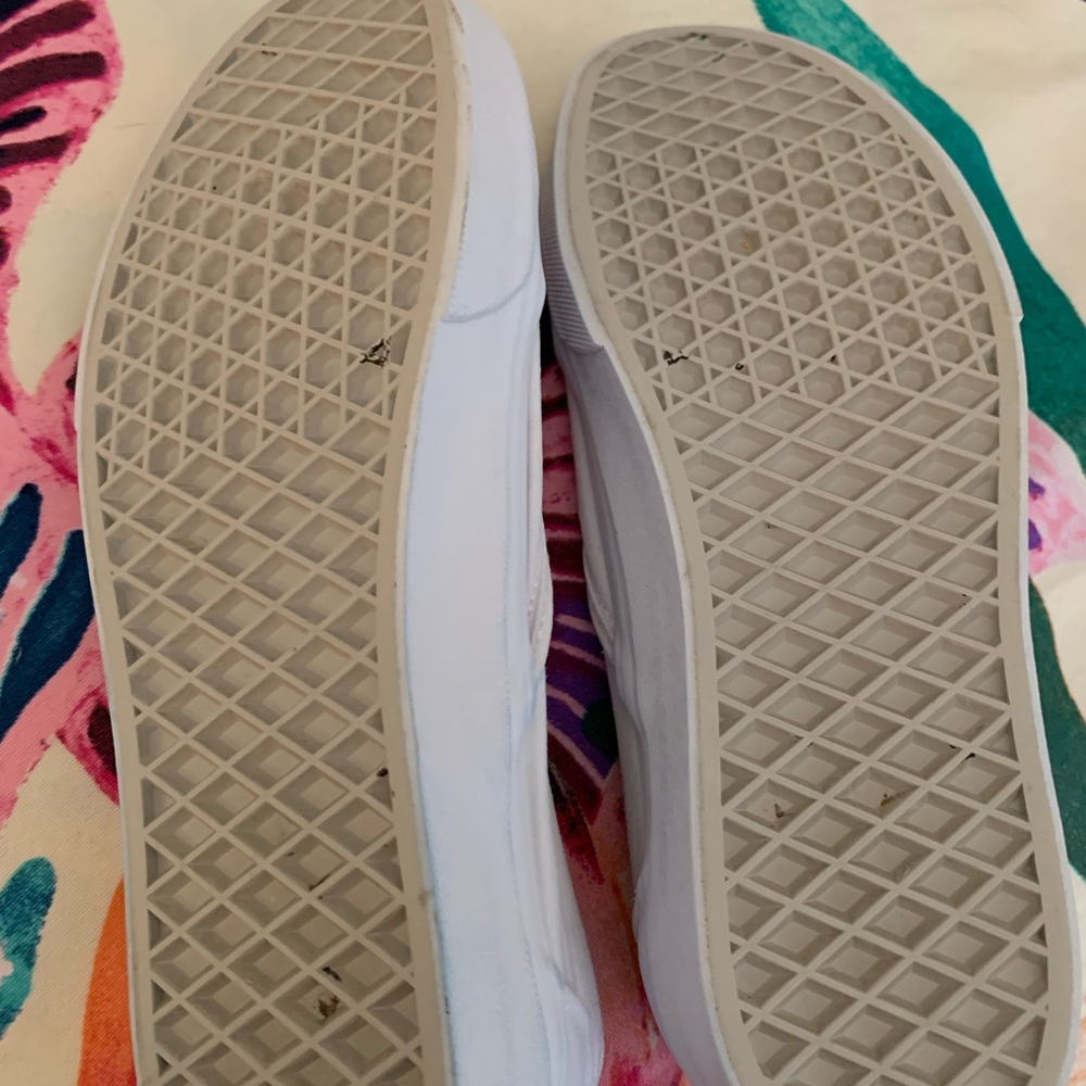 Vans - Picture 4 of 6